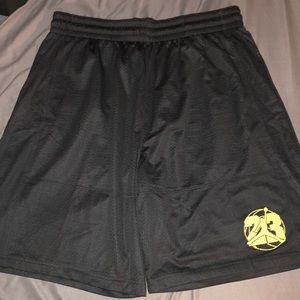 Preowned Jordan 13 shorts size XL